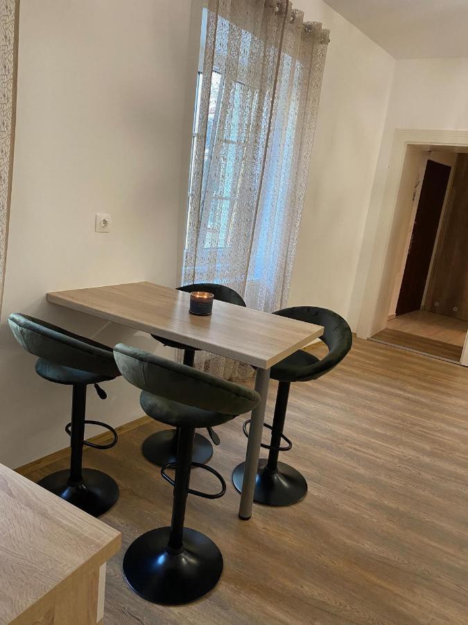 Varker 9 Apartman Sopron Exterior photo